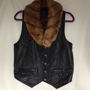 Womans vintage leather and real fur Vest